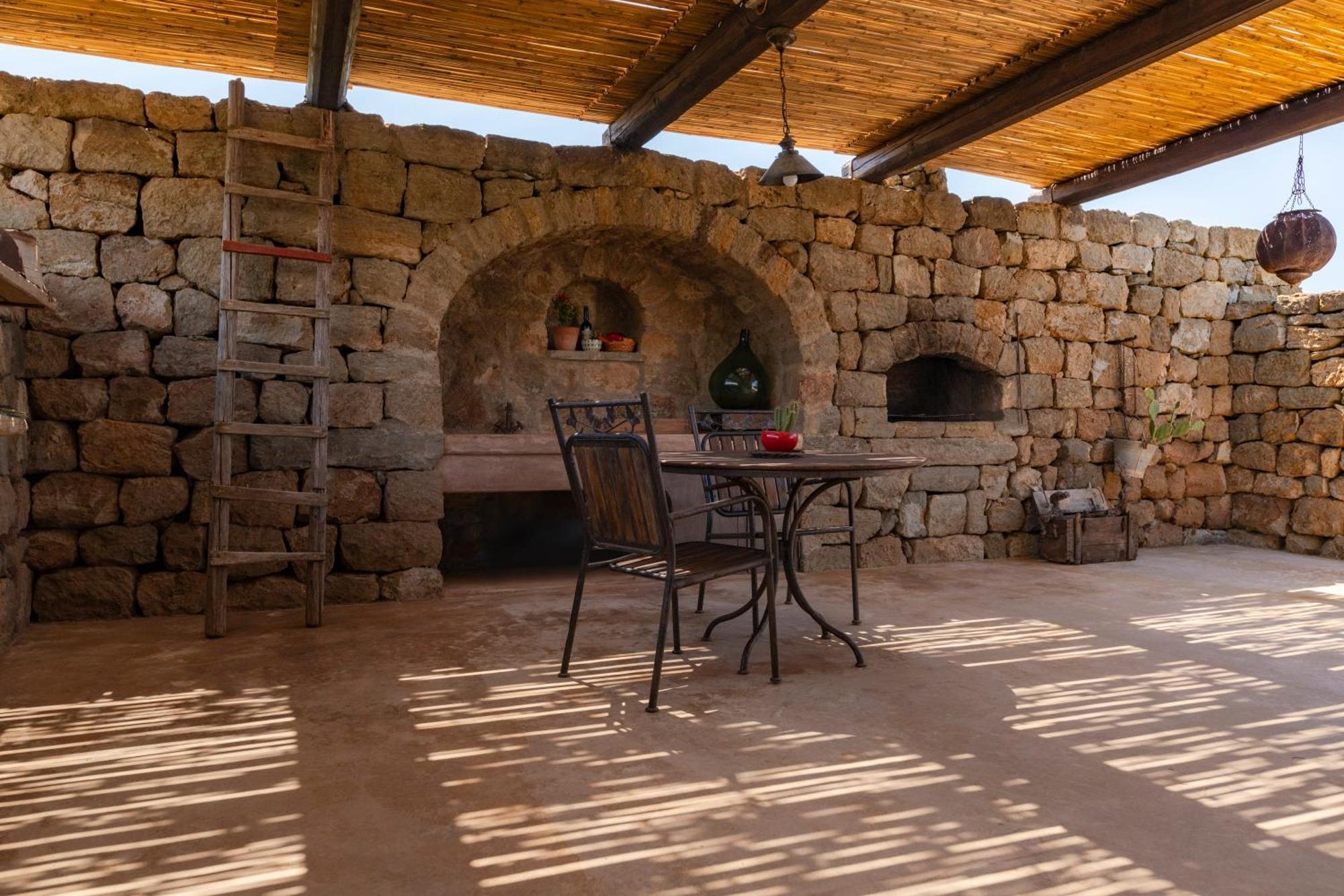 Villa Kuddia Attalora à Scauri  Extérieur photo
